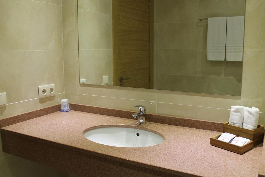 לה קאלה דה מיחאס Hotel Carmen חדר תמונה