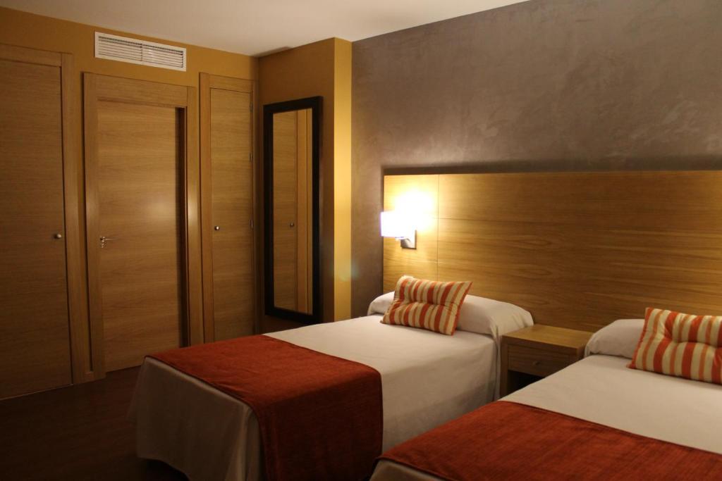 לה קאלה דה מיחאס Hotel Carmen מראה חיצוני תמונה